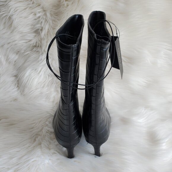 Forever 21 Black Pointed Toe Crocodile Print Slip On Boots SZ 6 - Picture 9 of 11